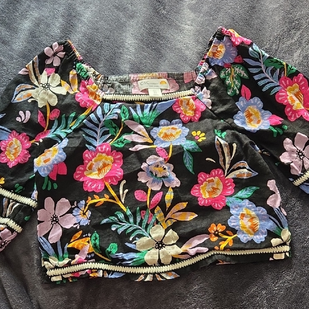Chic Vibrant Floral Black Blouse